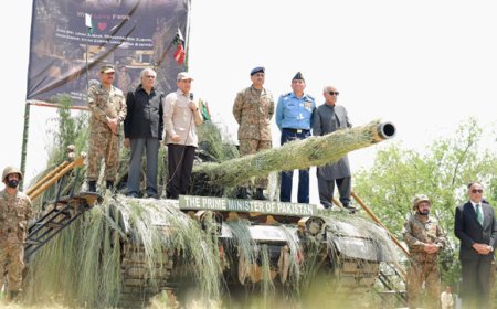 جنرل عاصم هند سره دجنګ منصوبه بندي کړې، په بيا جارحيت به ورته سخت جواب ورکړو، شهبازشريف