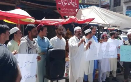 شمالي وزيرستان کښې دډرون حملې خلاف خېبر کښې داولس احتجاج