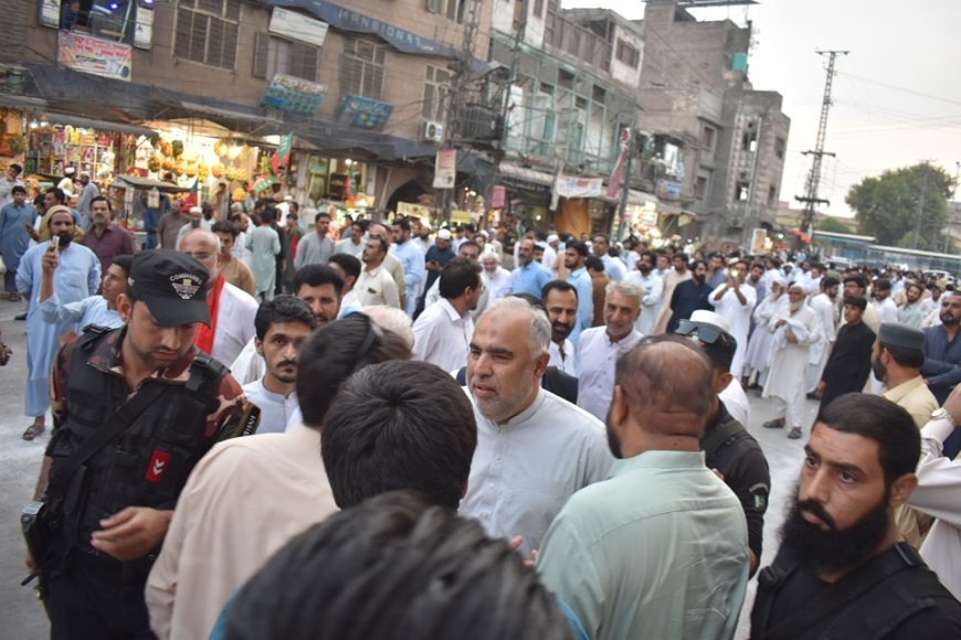 دډرون حملو خلاف پېښور کښې دپي ټي ائي  احتجاج