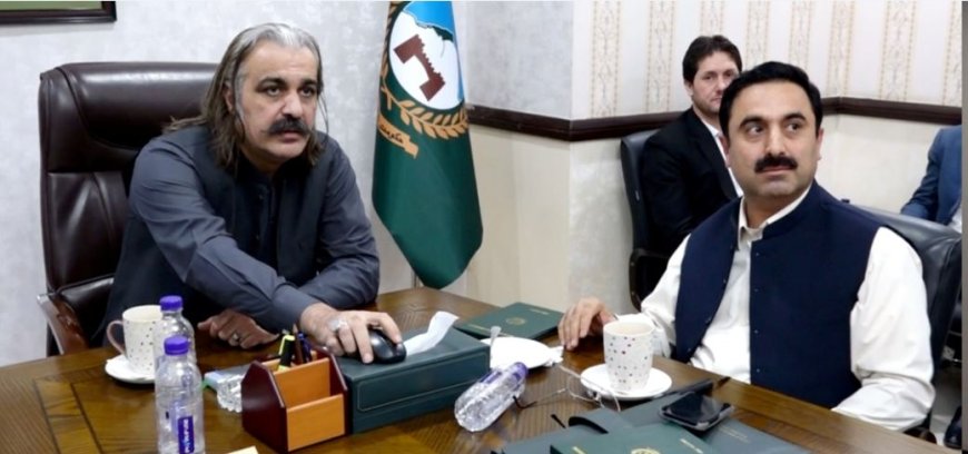 عمران خان فيصله سازانو سره مذاکراتو لپاره تيار دے، علي امين ګنډاپور