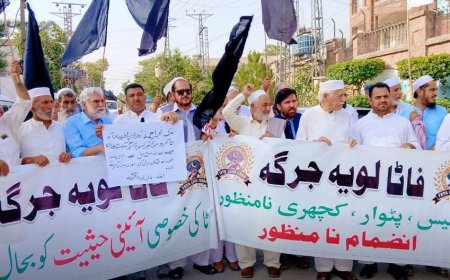 پېښور، قبائيلي ضلعو کښې دټيکسونو خلاف  احتجاج