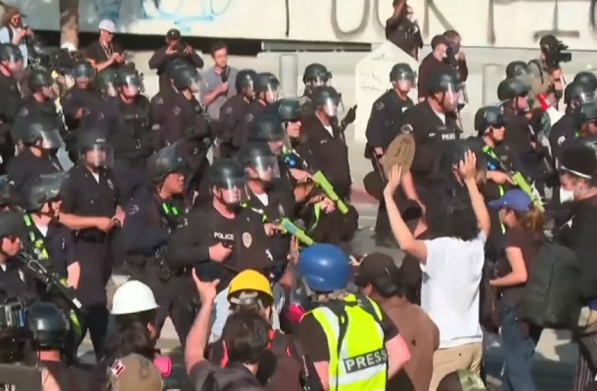 دټرمپ دايميګريشن پاليسيو خلاف احتجاج دتشدد شکل اختيار کړو