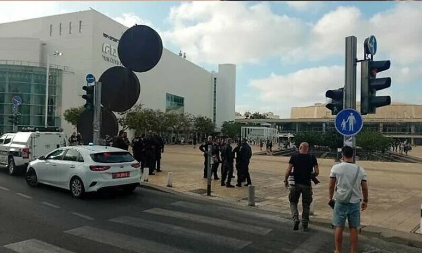 تل ابيب کښې په ايران اؤ غزه داسرائيلي حملو خلاف احتجاج