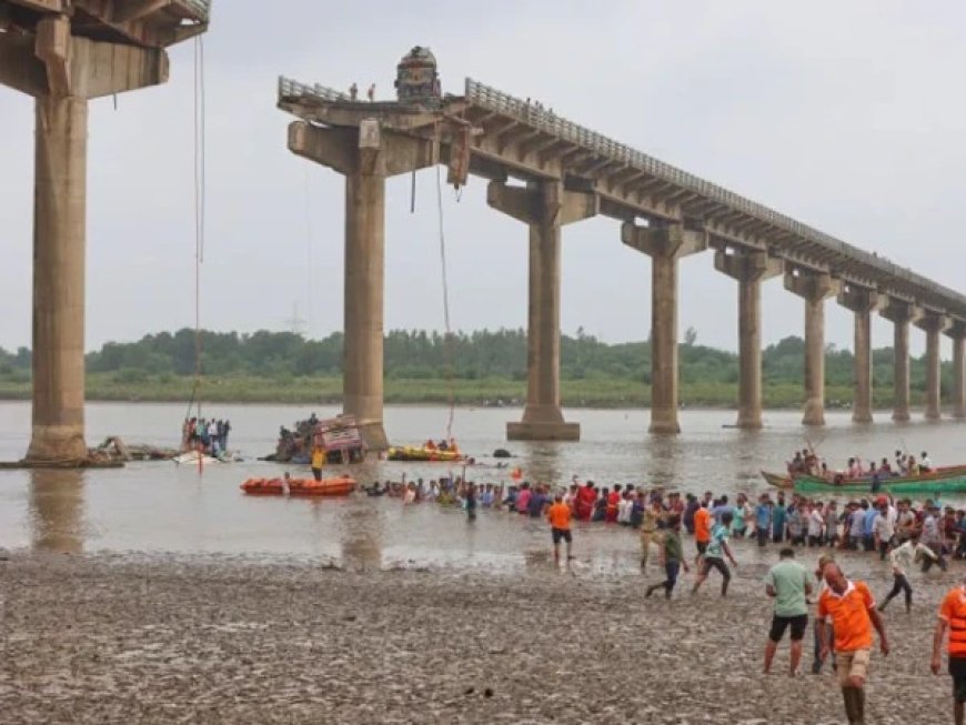 دهند په ګجرات کښې دپل ماتيدو له امله ١٠ کسان مړۀ