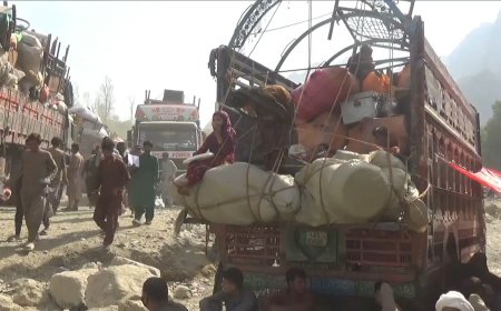 يو اېن اېچ سي ار: له پاکستان څخه افغان کډوال پرته له"چېک ان" ستنېدلای شي