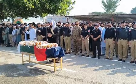 پېښور کښې دوسله والو حمله،پوليس اهلکار شهيد