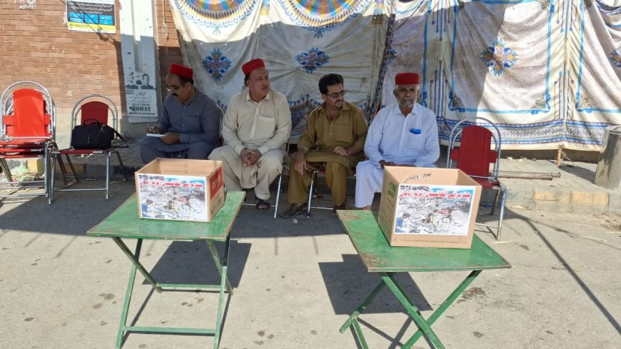 کوهاټ کې د عوامي نېشنل ګوند پلويان د کونړ زلزلې ځپلو لپاره مرسته ټولوي