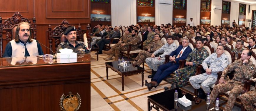 د ترهګرۍ د مسئلې د پائيداره حل لپاره د افغانستان سره مذاکرات ضروري دي،وزيراعلى ګنډاپور