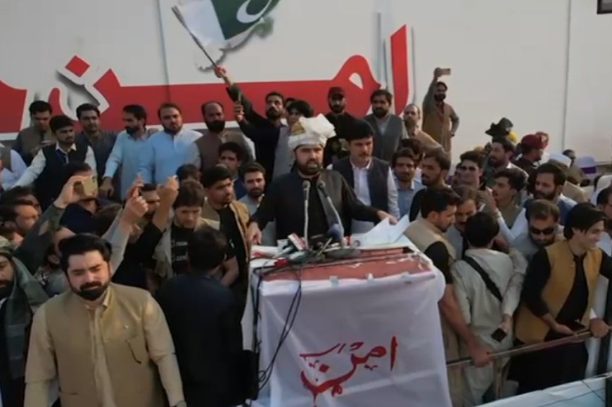 امن قائم شوے خو دفوجي اپريشن تيارۍ روانې دي چې مخالفت به ئې کوو، وزيراعلى سهيل افريدے