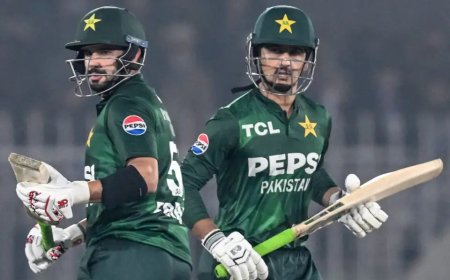 درې ملکي ټي -٢٠ سيريز فائنل،پاکستان سري لنکا ته په شپږو وکټو شکست ورکولو سره ټائټل وګټلو