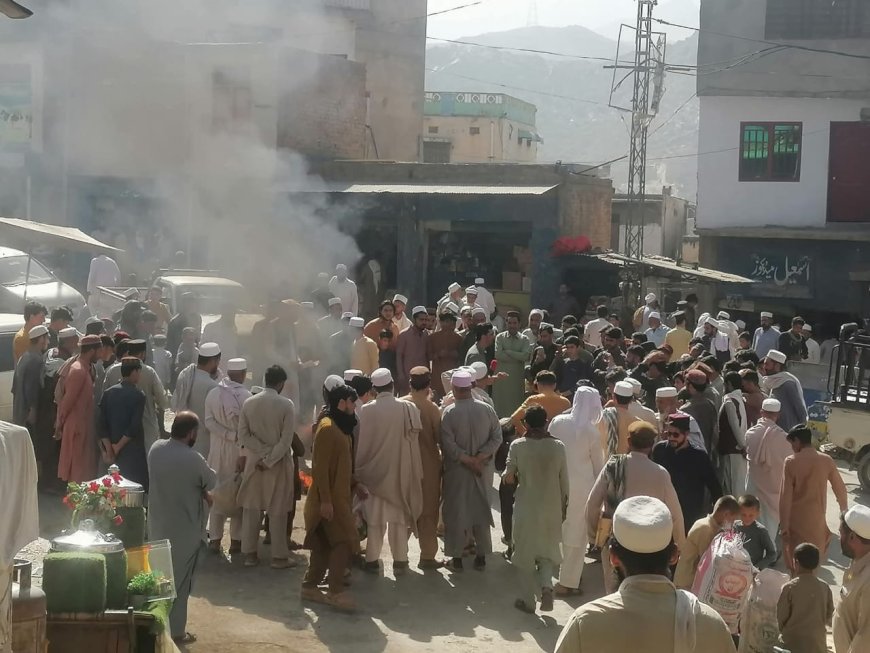 لنډي کوتل کښې  دکرکټرانو دسليکټرانو خلاف احتجاج