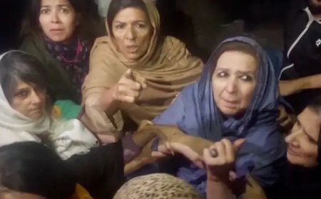 دعظمى خان په اډياله جيل کښې عمران خان سره ملاقات