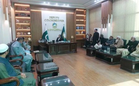 دنوښار ډپټي کمشنر سره دافغان مهاجرينو دمشرانو ليدنه،کډوالو ته داسانيو ورکولو امر