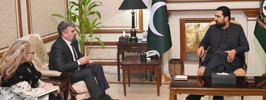 وزيراعلى  سهيل افريدي سره دامريکائي قونصل جنرل تهامس ايکرټ ملاقات