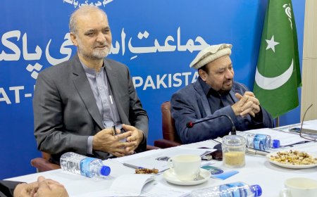 ډونلډ ټرمپ دبين الاقوامي غنډه په شکل کښې مخې ته راځي، حافظ نيعم الرحمان