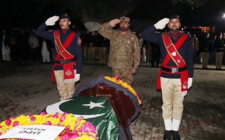 ملک سعد شهيد پوليس لائن کښې  دشهيد سپاهي قيوم خان  جنازه ادا