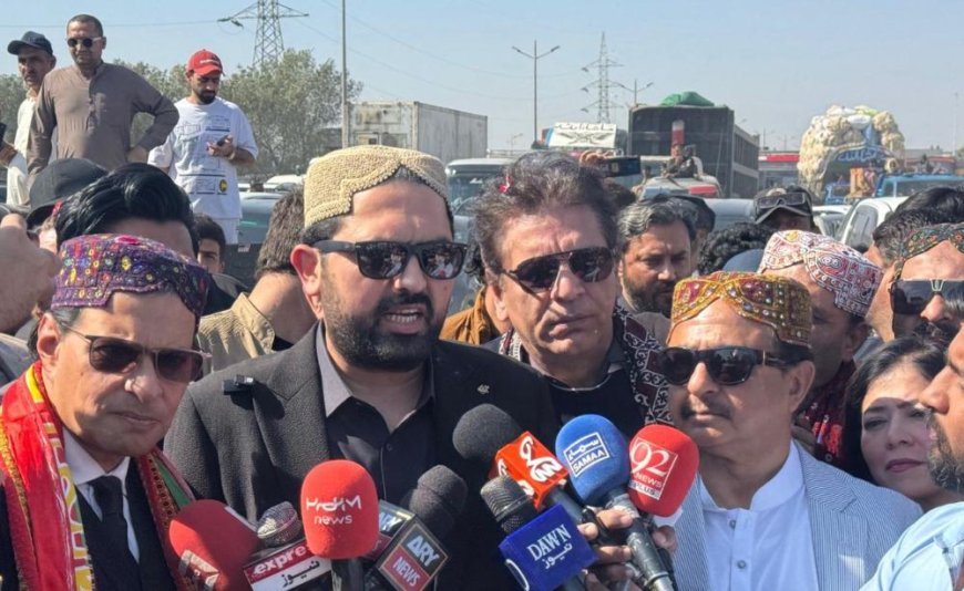 دعمران خان په قيادت کښې دحقيقي ازادۍ جدوجهد په پوره قوت سره جاري دے،سهيل افريدے