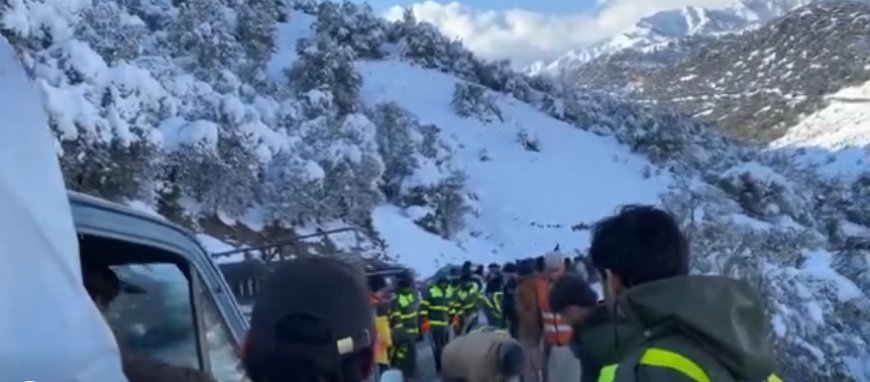 تيراه کښې دواورې له امله ګير ١٥٠٠ کسان محفوظو ځايونو ته منتقل