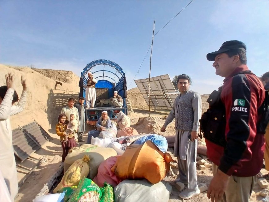 داکوړه خټک شنه ونه کيمپ کښې  دضلعي انتظاميې کريک ډاؤن،٣٤ کورونه ونړل وشول