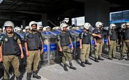 بهکر کښې په چيک پوسټ خودکش حمله، دوه پوليس اهلکار شهيدان