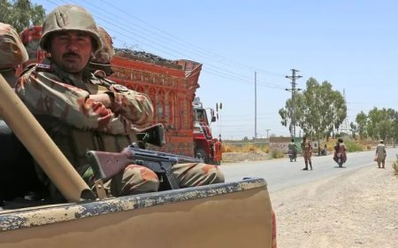 تربت کښې په کور دراکټ حمله اؤ ډزې، ديوې کورنۍ شپږ کسان مړۀ