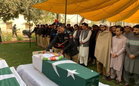 خېبرپښتونخوا: دترهه ګرو حملو کښې درې پوليس اهلکاراؤ ديو پوليس اهلکار معصوم زوې شهيدان