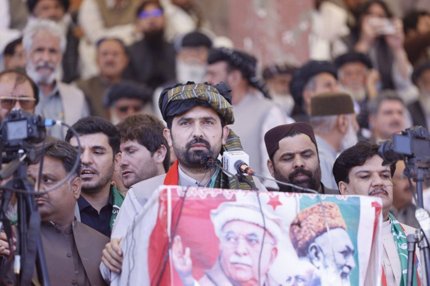 پۀ مونږ دذخيرو اؤ وسيلو جنګ  مسلط کړے شوے دے، سهيل افريدے