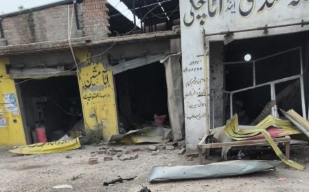 لکي مروت، دبمي چاؤدنې له امله دڅلورو پوليسو اهلکارو پشمول ١٢ ژوبل